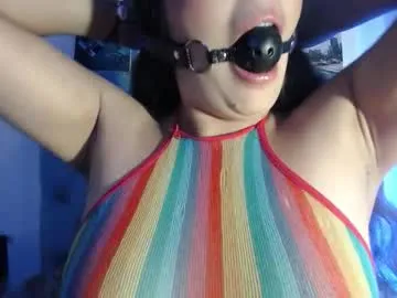 paola_lyon Image 18