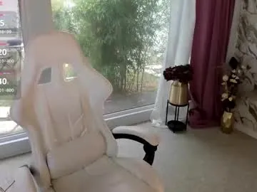 lila_hottie_rosie – webcam model profile photo Image 14