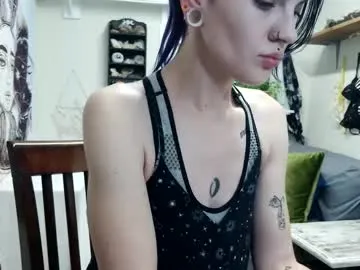 petite_emeri Image 17