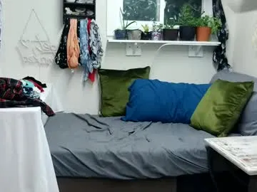 petite_emeri Image 18