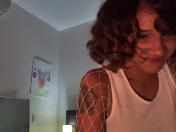 angels_kiss chat room preview Image 7