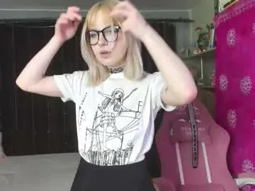 queeneliaa_ – webcam model profile photo Image 10