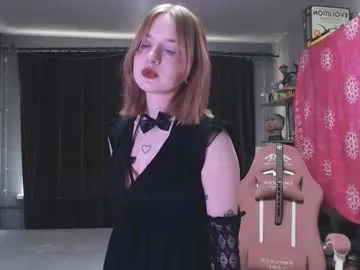 queeneliaa_ – webcam model profile photo Image 6