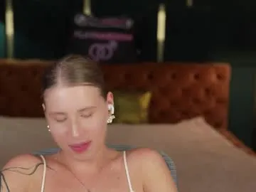 funny_to_see_you_here – webcam model profile photo Image 15