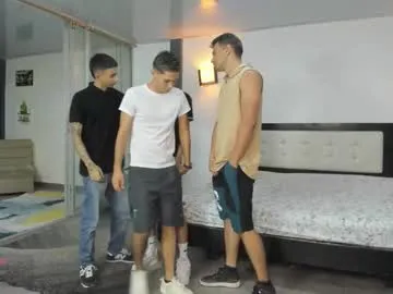 aliakai – webcam model profile photo Image 11