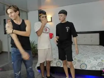 aliakai – webcam model profile photo Image 2