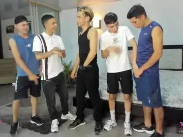 aliakai – webcam model profile photo Image 7