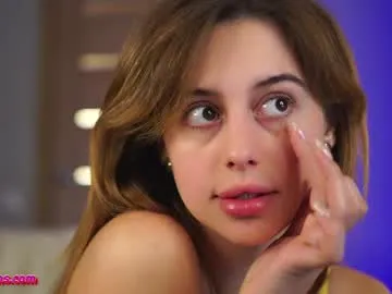 sareandrob – webcam model profile photo Image 3