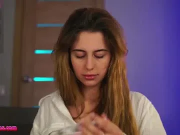 sareandrob – webcam model profile photo Image 8