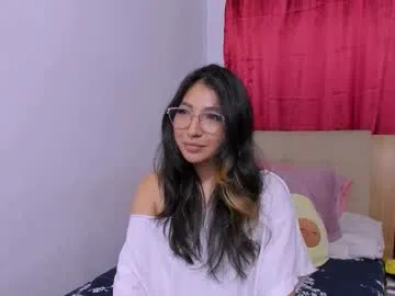 milly_shy – webcam model profile photo Image 16