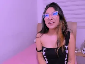 milly_shy – webcam model profile photo Image 2