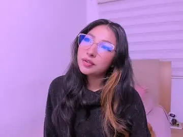 milly_shy – webcam model profile photo Image 4