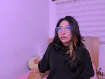 milly_shy – webcam model profile photo Image 5