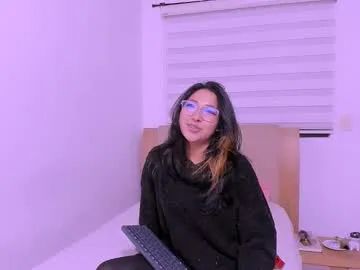 milly_shy – webcam model profile photo Image 6