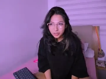 milly_shy – webcam model profile photo Image 7