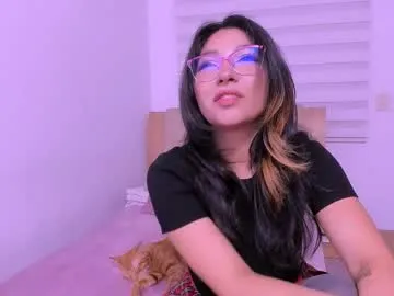 milly_shy – webcam model profile photo Image 8