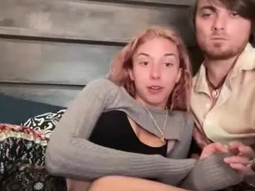 little_effy18_ chat room preview Image 2