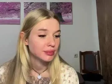 sareandrob – webcam model profile photo Image 11