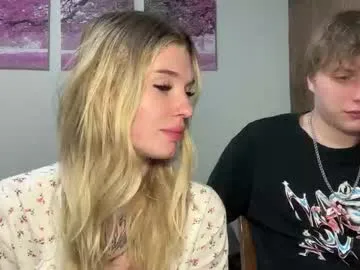 sareandrob – webcam model profile photo Image 12