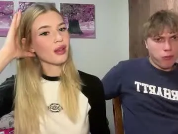 sareandrob – webcam model profile photo Image 7