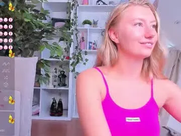 milly_shy – webcam model profile photo Image 11