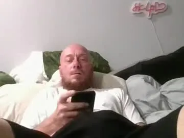 emma_white_01 – webcam model profile photo Image 15