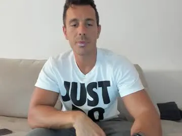 bella_hayes chat room preview Image 8