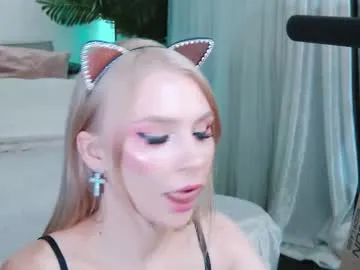 sigmasian – webcam model profile photo Image 3