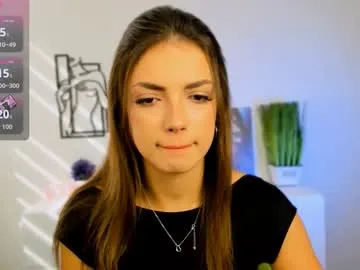 queenafina – webcam model profile photo Image 13