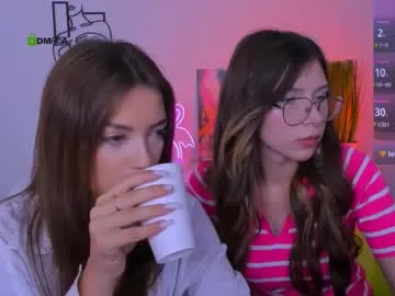 queenafina – webcam model profile photo Image 2