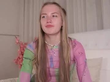 gina_akemi – webcam model profile photo Image 4