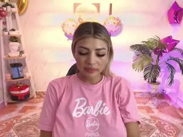 sareandrob – webcam model profile photo Image 6