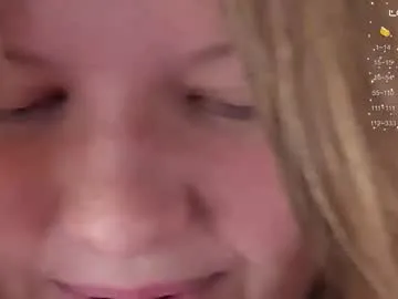 night_wwwolf – webcam model profile photo Image 7