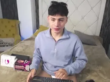 vivy_ chat room preview Image 7