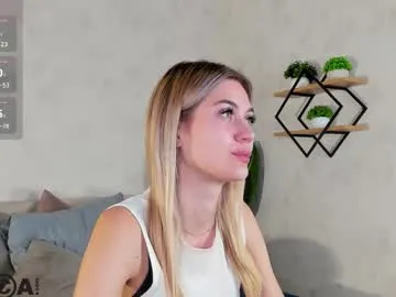 lanie__ – webcam model profile photo Image 11