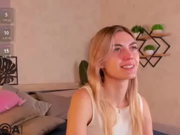 lanie__ – webcam model profile photo Image 14