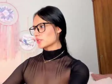 sareandrob – webcam model profile photo Image 17