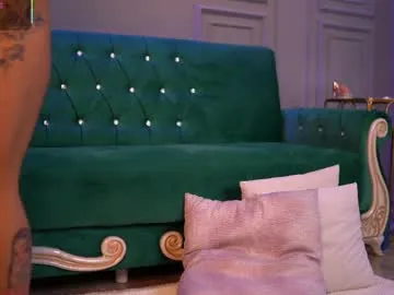 sashaferrera chat room preview