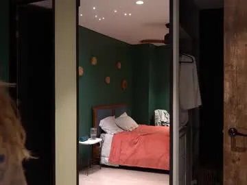 sareandrob – webcam model profile photo Image 5