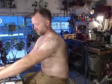 seattlemanwhore Image 14