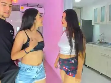 adeelinee chat room preview Image 16