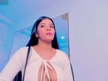 chloechain chat room preview Image 6