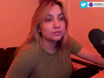 heexhia – webcam model profile photo Image 8