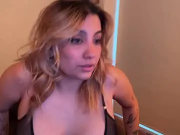 heexhia – webcam model profile photo Image 9