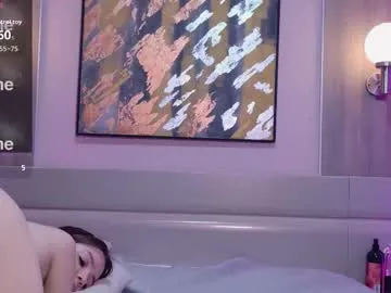 hee_jeen – webcam model profile photo Image 15