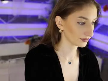 sigmasian – webcam model profile photo Image 2