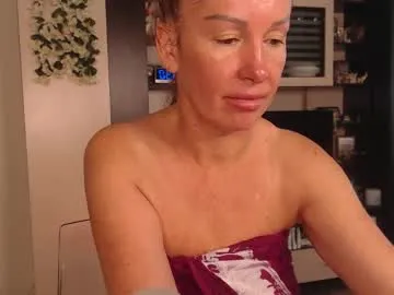 amairi_ – webcam model profile photo Image 9