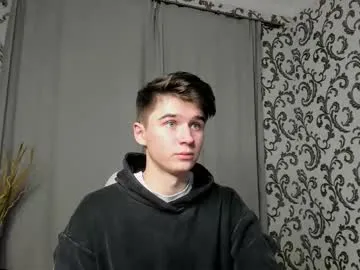 thifa2x – webcam model profile photo Image 17