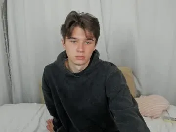 thifa2x – webcam model profile photo Image 8