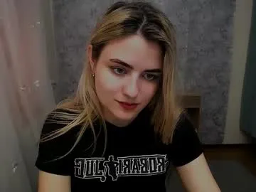 shy_sabrina_ Image 6